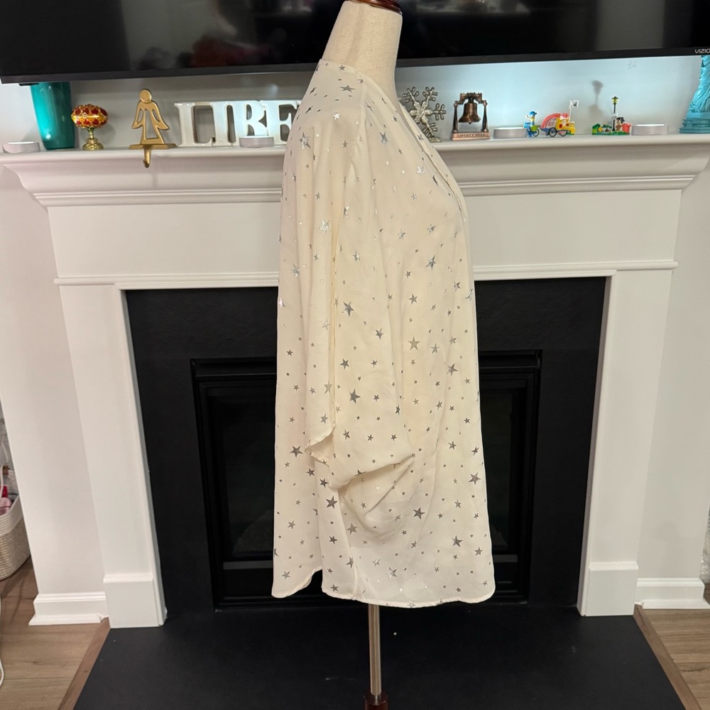 Adrienne Silver Star Sheer Kimono Wrap – Size Medium - Picture 5 of 7